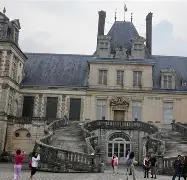 关于里昂主场大破对手，赛季目标明朗的信息